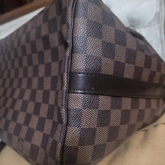 (SOLD)Authentic Louis Vuitton Damier Ebene bandoulier - Picture 6 of 16